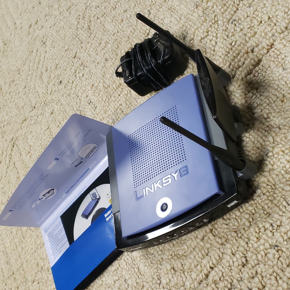 Router - Picture 3 of 4